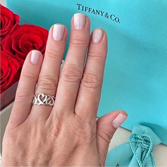 Tiffany & Co Paloma Picasso Triple Hearts Ring - Picture 8 of 11
